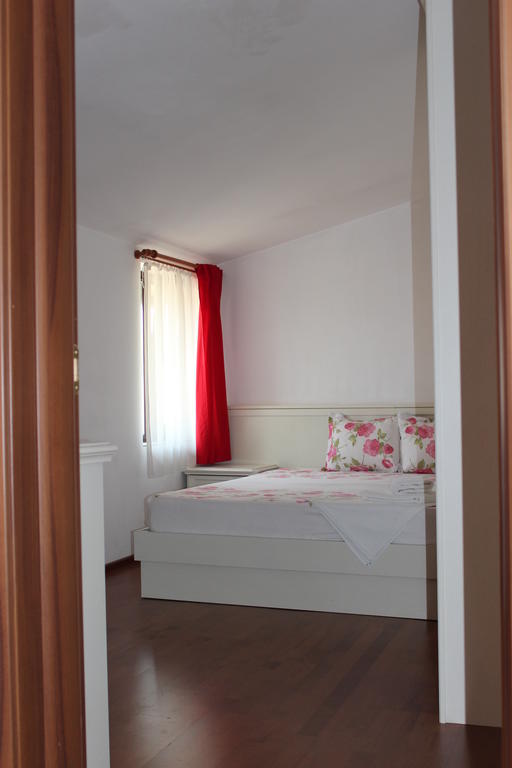 Banu Manta Apartments بوخارست الغرفة الصورة
